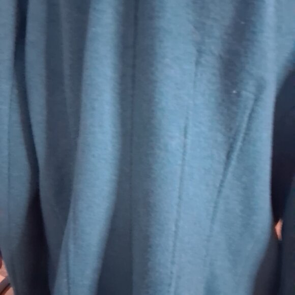 Elegant Emerald Green Double Breasted Wool Blend Long Coat - Picture 5 of 7